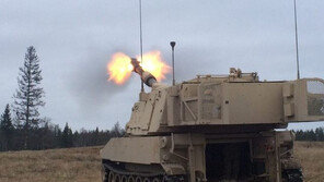 미군, 155㎜ 곡사포로 마하 5 고속발사체 격추 성공