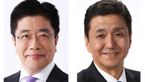 아베 최측근-친동생, 스가 내각 요직 맡는다