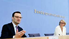 독일 “코로나19 백신, 내년 초 공급…정부, 1조원 투자”