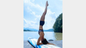 최여진, 물구나무 서기도 거뜬…탄탄한 보디라인 자랑