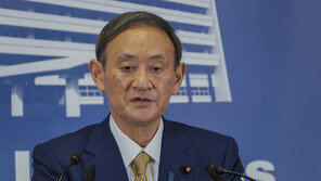 文대통령, 日 스가 총리 선출에 “언제든 대화 준비…호응 기대”