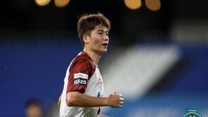 뛰다가 멈춰선 기성용…교체투입 후 15분 만에 교체아웃