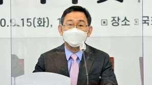 주호영 “검찰·국방부 망가져…추미애, 본인 거취 결정해야”