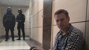 ‘푸틴 정적‘ 나발니 공항 아닌 호텔방서 중독 가능성