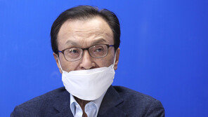 이해찬 “윤석열, 조국 장관 지명前 文대통령 독대 요청”… 대검 “사실무근”