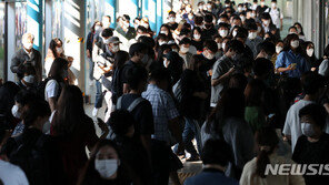 거리두기에 지쳤나…수도권 주말 이동량 8.3% 증가