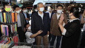 김종인 “소상공인 예산 부족, 우리도 책임… 정부에 제안할 것”