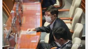 김홍걸 측 “선관위에 소명 자료 제출…조사 피할 생각 없었다”