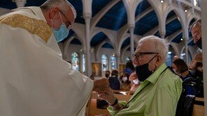 프랑스 일일 확진 1만3000명 돌파…제2봉쇄 들어가야