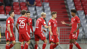 뮌헨, 분데스리가 개막전부터 8골 ‘화력쇼’