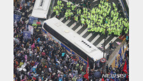 “개천절 집회, 원천 차단하라”…경찰, 1만명 투입할 듯