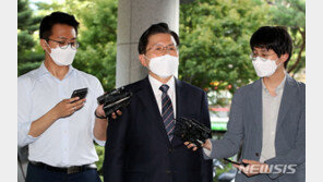 황교안 “불면의 시간을 보내고 있다”…‘패스트트랙’ 재판 출석