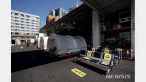 신규확진 61명, 사흘째 두 자릿수…지역발생 51명으로 ‘뚝’