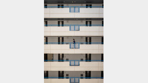 에어컨 켜진 작은 고깃집, 6개 테이블 손님중 5곳서 7명 감염