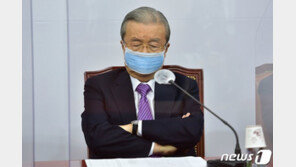 비대위 괴롭히는 당내 ‘잡음들’…김종인 “4·15 잊지 말라” 일침