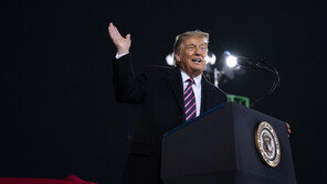 트럼프 “대법관 후보 최종 결정 임박…토요일 5시 발표”