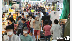 “바꿔야” vs “규제 강화해야”…추석 앞두고 대형마트 의무휴업일 또 논란