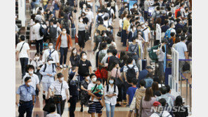 “日정부, 내달 초 입국제한 완화 검토…관광객은 제외”