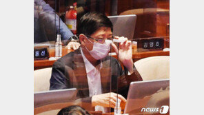 민주당, 의총서 김홍걸 의원 제명 최종 확정… 의원직은 유지