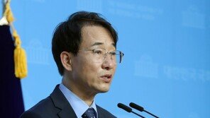 국회 복지위원장에 김민석·과방위원장에 이원욱 민주당 의원 선출