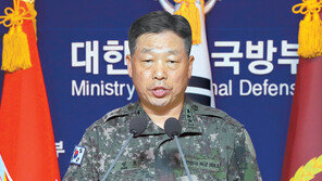 우리 국민 총살해 불태운 北, 지켜보기만 한 軍