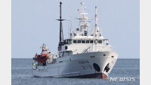 北 피격 공무원 형 “돈 없고 가정사 있으면 월북? 기자회견 열것” 