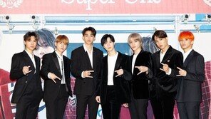 ‘컴백’ 슈퍼엠 “어려운 시기, 하나의 힘으로 이겨냈으면”