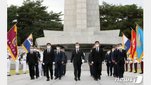 野 “국군의날 기념사에 한마디 없어…대통령은 어디에”