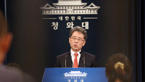 우리 국민 피살 ‘돌발악재’ 속 이도훈 이어 靑 김현종 2차장도 방미