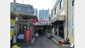 “추석 코 앞인데”…줄어든 손님에 일산 시장 상인들 ‘한숨’