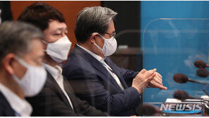 곽상도 “노영민, 반포 아파트 판다더니…등기부엔 아직 보유 중”