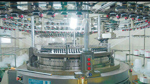 페트병서 뽑아낸 섬유로 티셔츠 생산… 블랙야크 ‘친환경’ 승부수