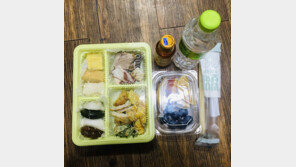 칠곡 명문가 종손 “오지 마시라” 일일이 전화, 그래도 찾는 종친들 위해 ‘음복 도시락’ 준비