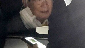 “재판 동안 살아있을지”…휠체어 탄 이만희 ‘보석 호소’