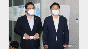 與 “野 거부로 대북규탄결의안 무산…현안질의 말 바꿔”