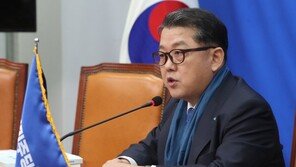 황희 “대화에 월북 정황…불빛 본것, 구체적 그림 아니다”