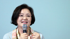 김정숙 여사, ‘오지 말라’는 어르신께 “그 마음이 뭉클”