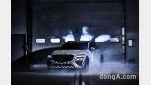 제네시스 GV70 출시 임박… ‘지-매트릭스’ 입고 신차 점검