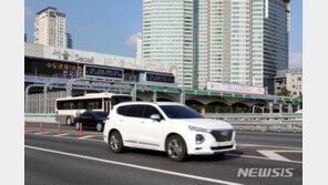 민족대이동 시작됐다…‘고속도로 북적’ 부산까지 6시간