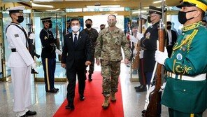 서욱, 한미연합사 첫 방문…전작권 전환·공무원 사살 다룬 듯
