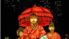 文대통령 “평범하고 소중한 날들, 반드시 되찾아 드리겠다”