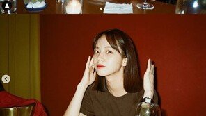 혜리, 똑단발 변신…레드립까지 시크 매력 ‘가을 여자’