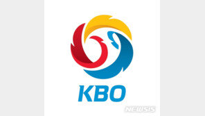 윤병웅 KBO 기록위원, 역대 3번째 3000경기 출장 ‘-1’