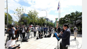 “개천절 차벽은 코미디” 8·15비대위, 한글날 2000명 집회신고