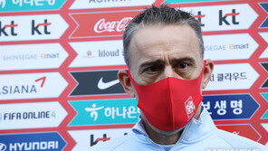 손흥민 맹활약에 ‘방긋’ 벤투 감독 “만족감 정말 크다”