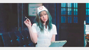 “블랙핑크 뮤비, 간호사 성적 대상화”