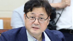 與 홍익표 “서울·부산시장 후보 내야…11월 초순까지 결정”