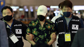 ‘디지털 교도소’ 30대 운영자 국내 송환…코로나 검사 후 수사