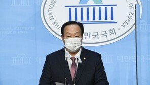 한기호 “대통령도 오물” 표현에… 민주 “막말정치 중단하라”