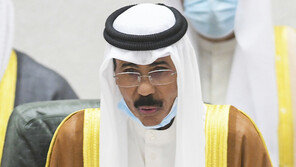 83세 쿠웨이트 신임 국왕, 새 왕세제에 이복동생 메샬 지명